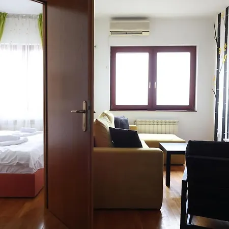 Apartman Ogi's *